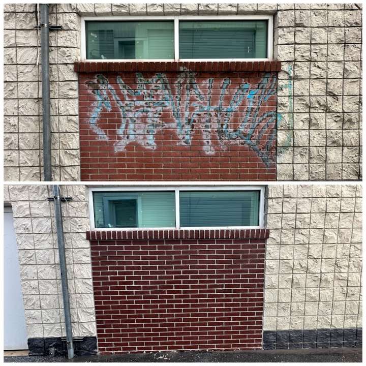 SECOND SMALL PHOTO (4)