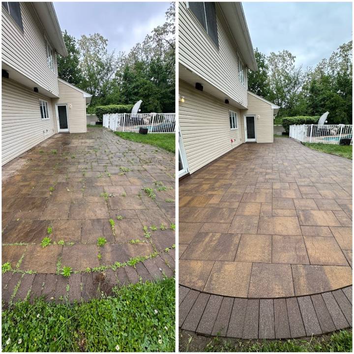 THIURD PHOTO SMALL PHOTO (1)